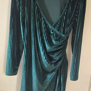 Luxurious Teal Velvet Long Sleeve Dress